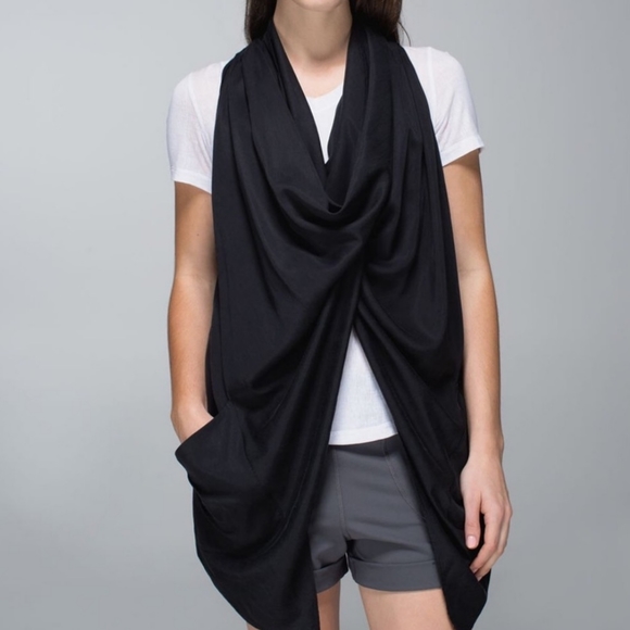 Lululemon Black Tranquility Sleeveless Wrap - Picture 2 of 7